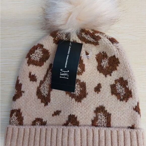 INC International Concepts Women's Leopard Shine Beanie Hat, Natural, OS. NWT - Picture 2 of 4